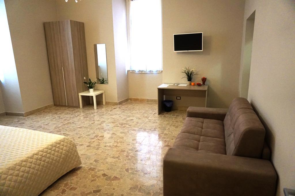 Residence Stendhal Guest House Civitavecchia Bagian luar foto