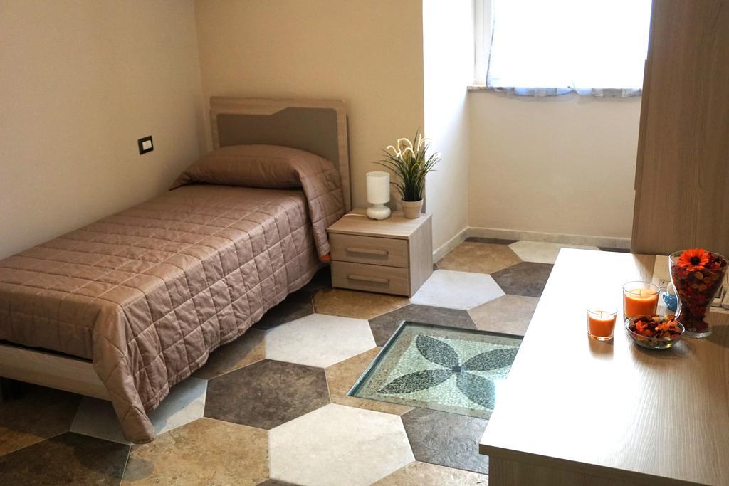 Residence Stendhal Guest House Civitavecchia Bagian luar foto