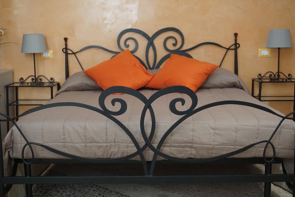 Residence Stendhal Guest House Civitavecchia Bagian luar foto